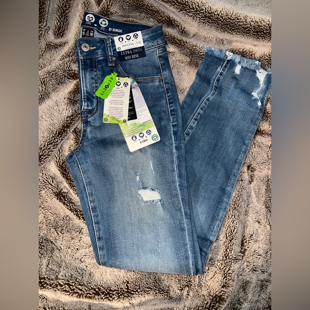 Rewash Women’s Julie Ultra Stretch Mid-Rise Jegging size 3/26